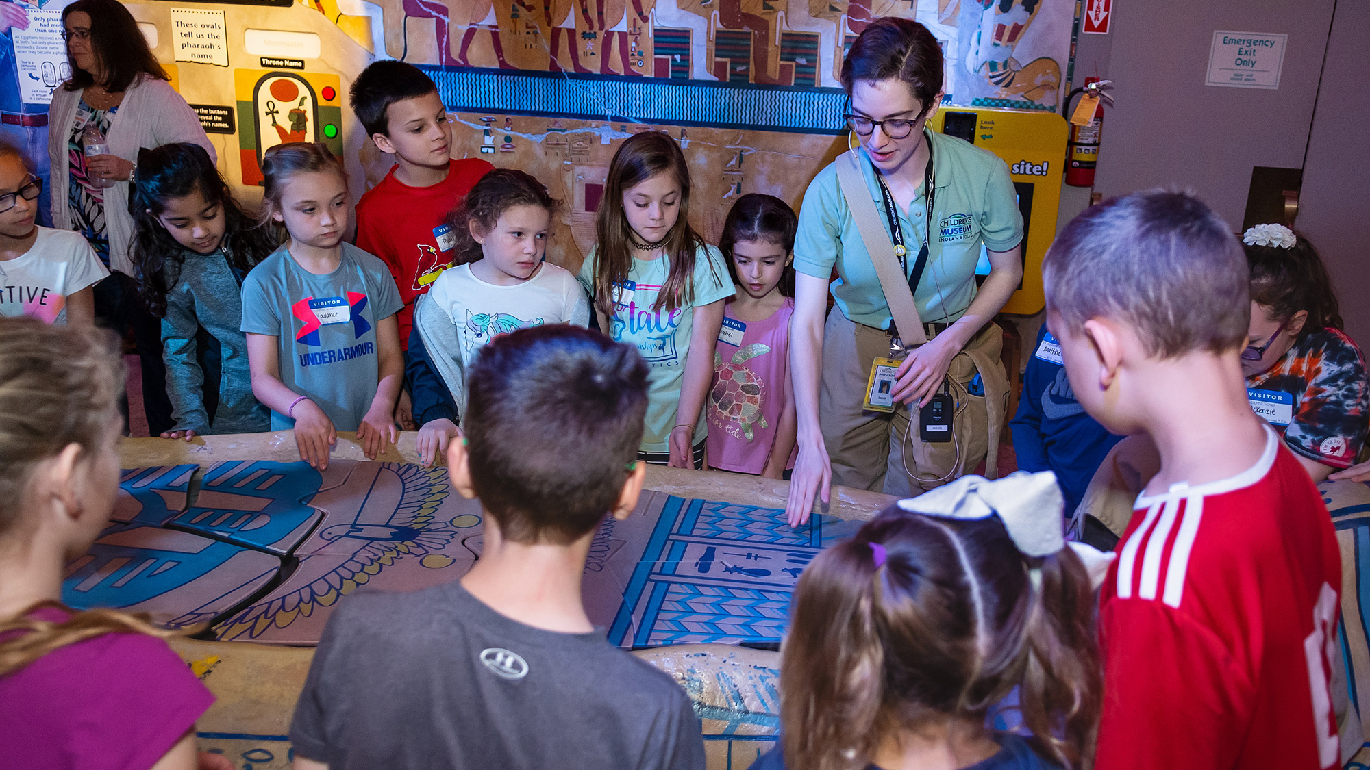 Class in Seti's tomb area in National Geographic Treasures of the Earth.