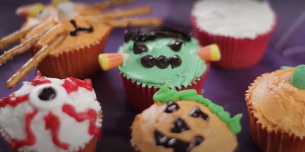 Creepy cupcakes Halloween treat