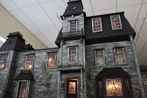 Miniature Addams Family Mansion at Access Pass partner Museum of Miniature Houses and Other Collectibles.